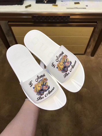Gucci Slippers(AAA)-235