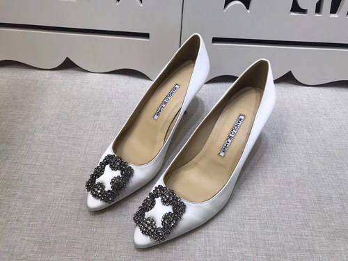 Manolo Blahnlk Shoes AAA(Women)-001