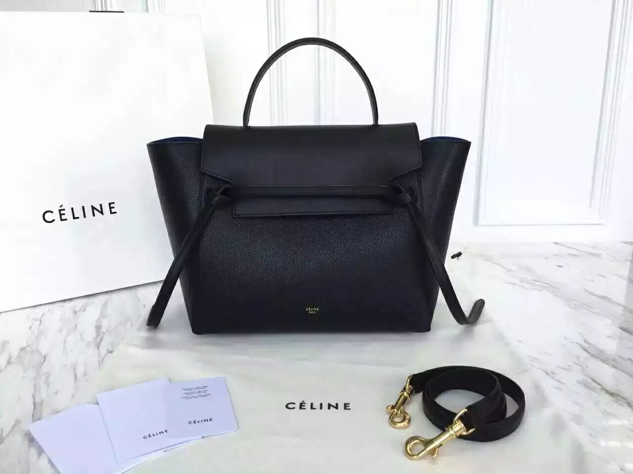 Celine Handbags AAA(Women)-001