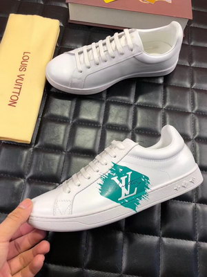 LV Shoes(AAA)-532