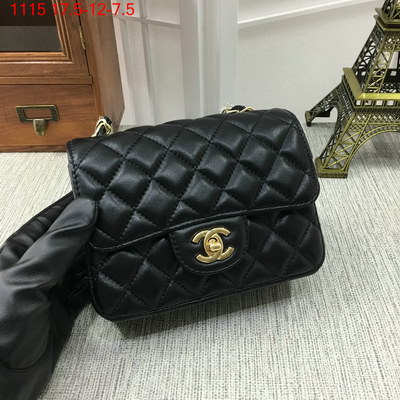Chanel Handbags AAA(Women)-010