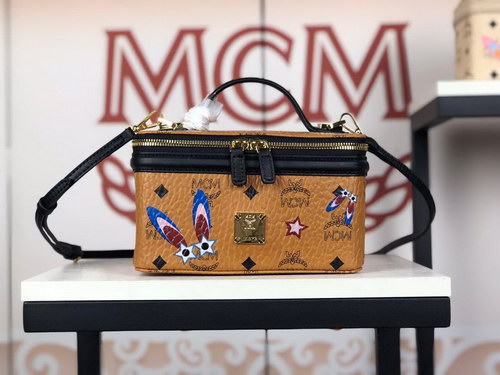 MCM Makeup Bag-001