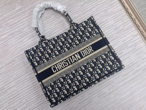 Dior Handbags AAA(Women)-010