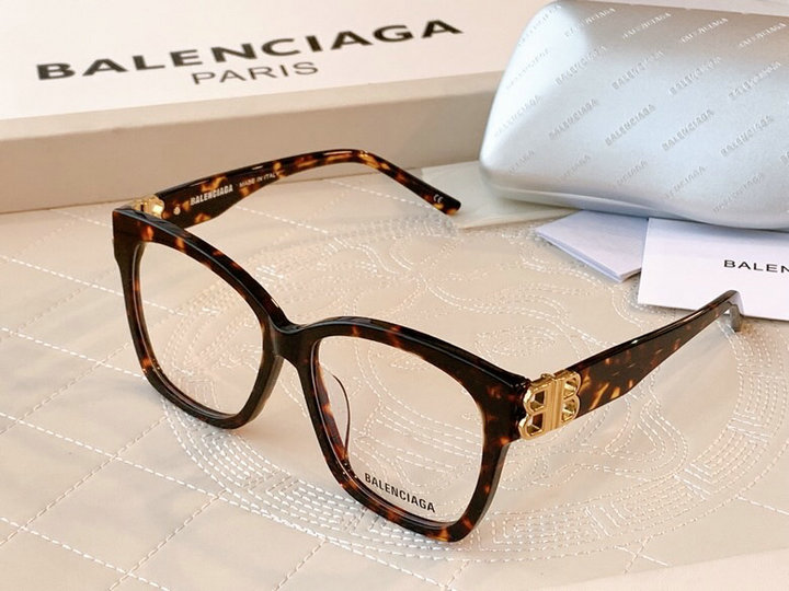 Balenciaga Sunglasses(AAAA)-050