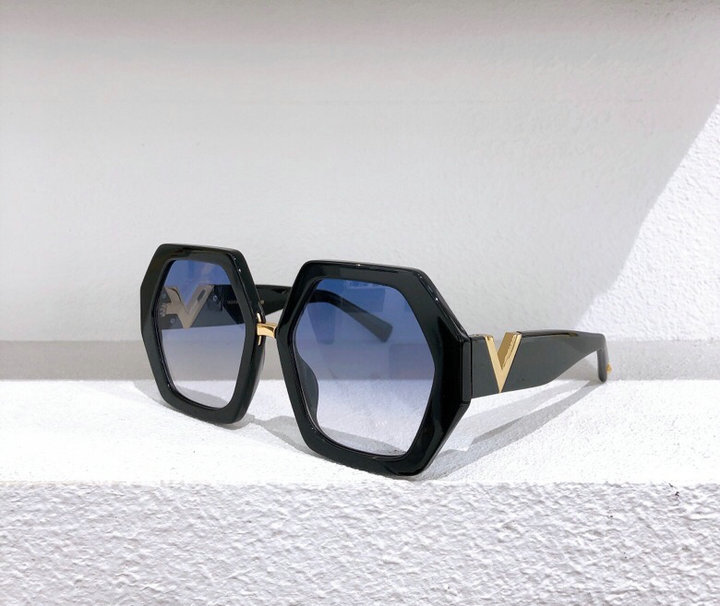 Valentino Sunglasses(AAAA)-157