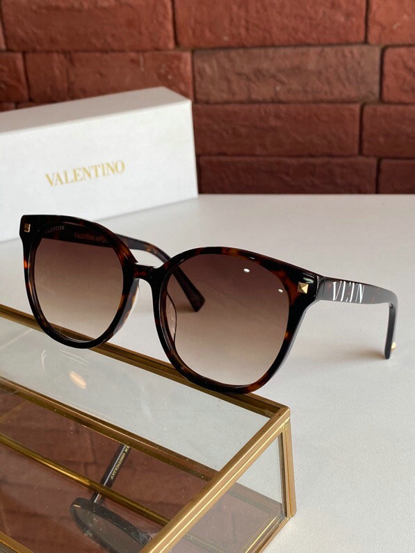Valentino Sunglasses(AAAA)-063