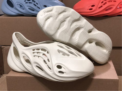 Adidas Yeezy Foam Runner-001