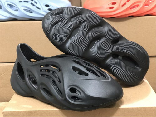 Adidas Yeezy Foam Runner-002