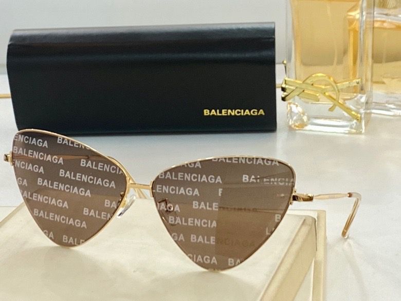 Balenciaga Sunglasses(AAAA)-216