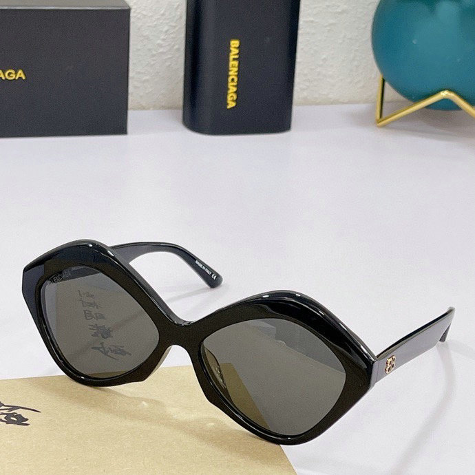 Balenciaga Sunglasses(AAAA)-436