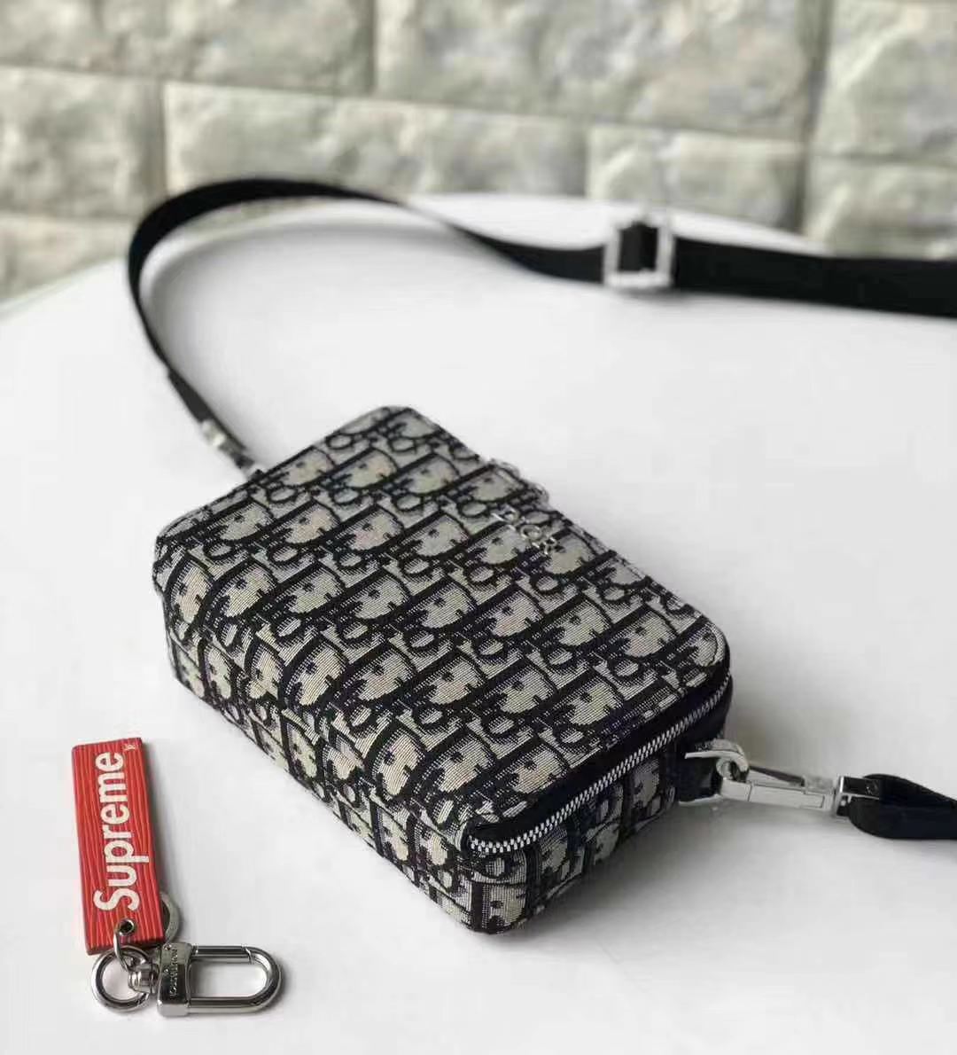 Dior Handbags AAAA(Women)-098