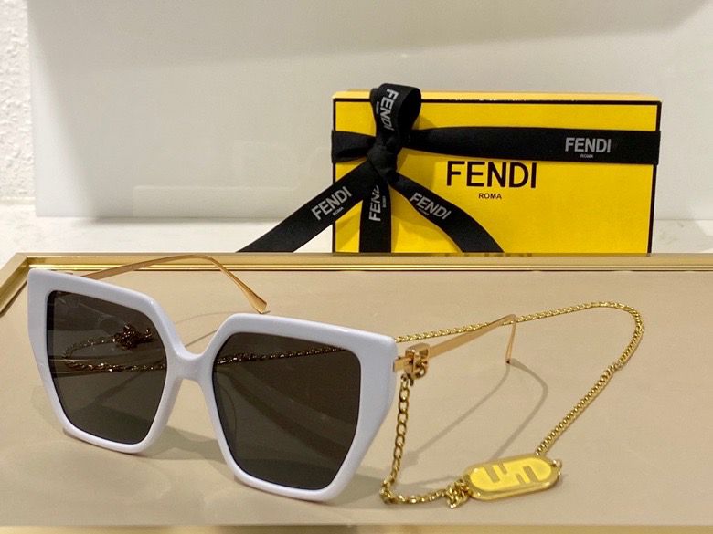 Fendi Sunglasses(AAAA)-15736