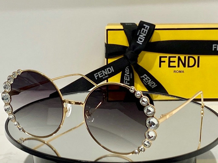 Fendi Sunglasses(AAAA)-15456