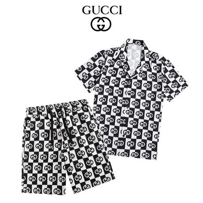 Gucci Suits-164