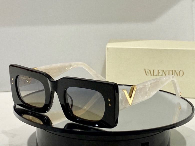Valentino Sunglasses(AAAA)-628