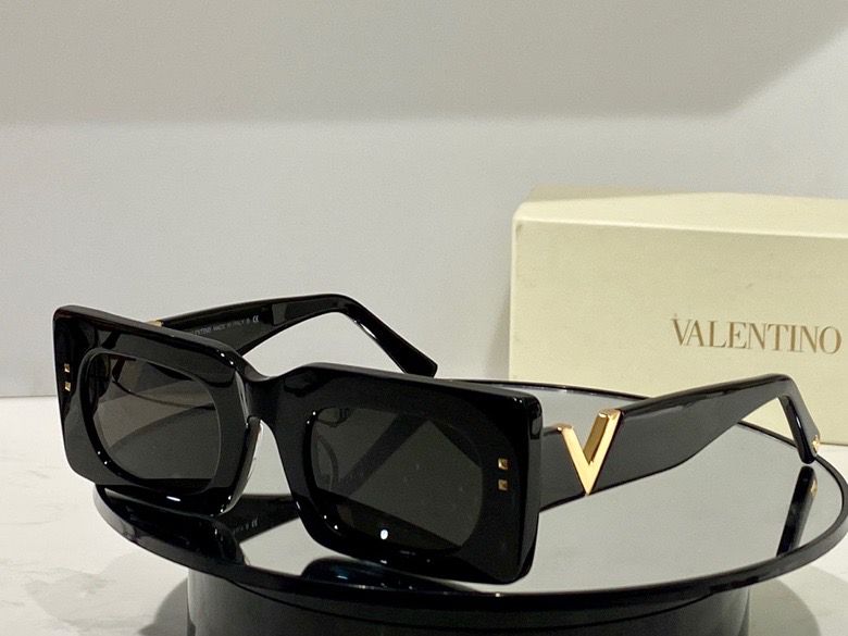 Valentino Sunglasses(AAAA)-626