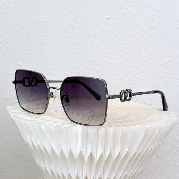 Valentino Sunglasses(AAAA)-560