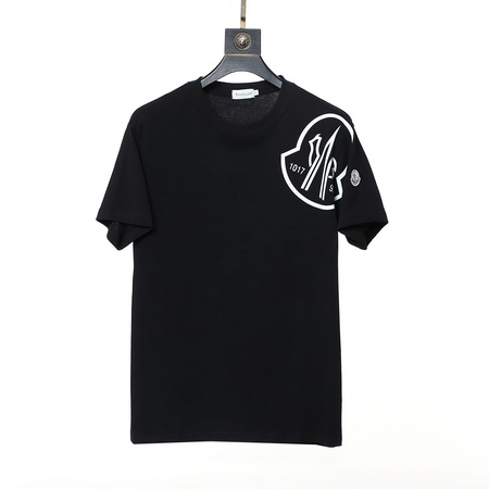 Moncler T-shirts-622