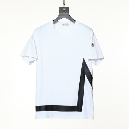 Moncler T-shirts-609