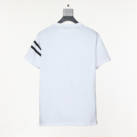 Moncler T-shirts-597
