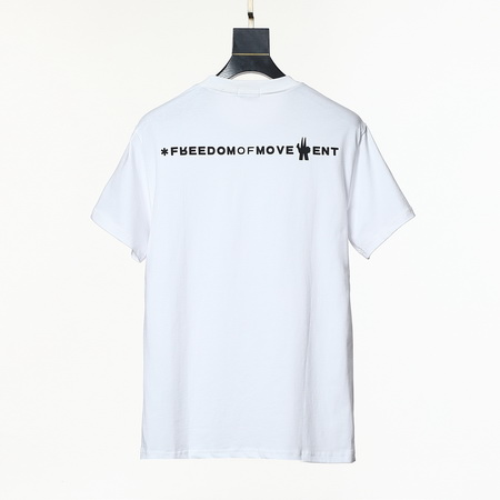 Moncler T-shirts-590