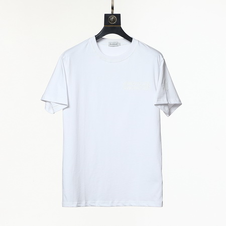 Moncler T-shirts-581