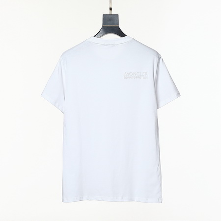 Moncler T-shirts-628