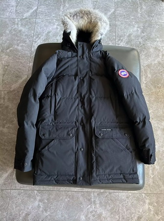Canada Goose Coat (E30)-221