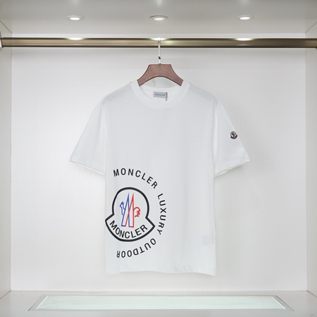 Moncler T-shirts-680
