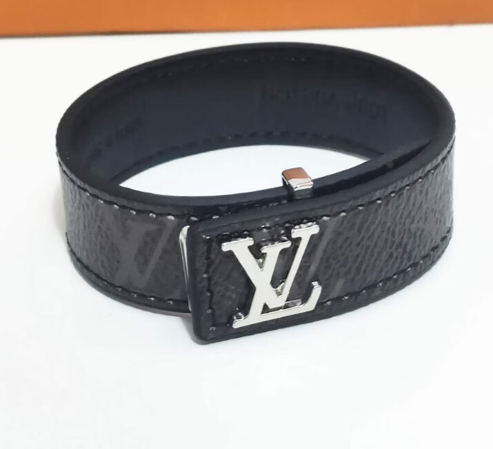 LV Bracelet-001