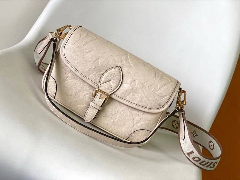 LV Handbags AAA(Women)-175