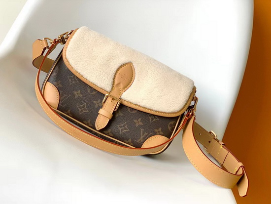 LV Handbags AAA(Women)-137