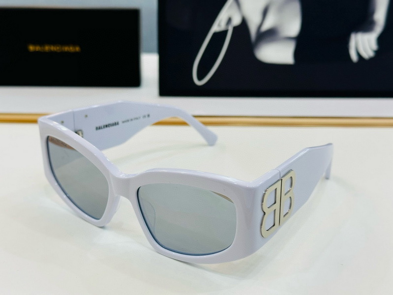 Balenciaga Sunglasses(AAAA)-356