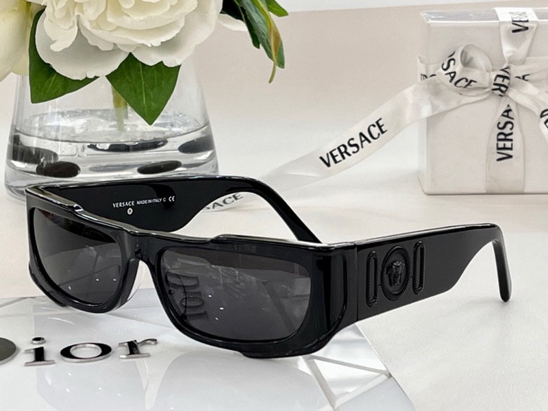 Versace Sunglasses(AAAA)-2040