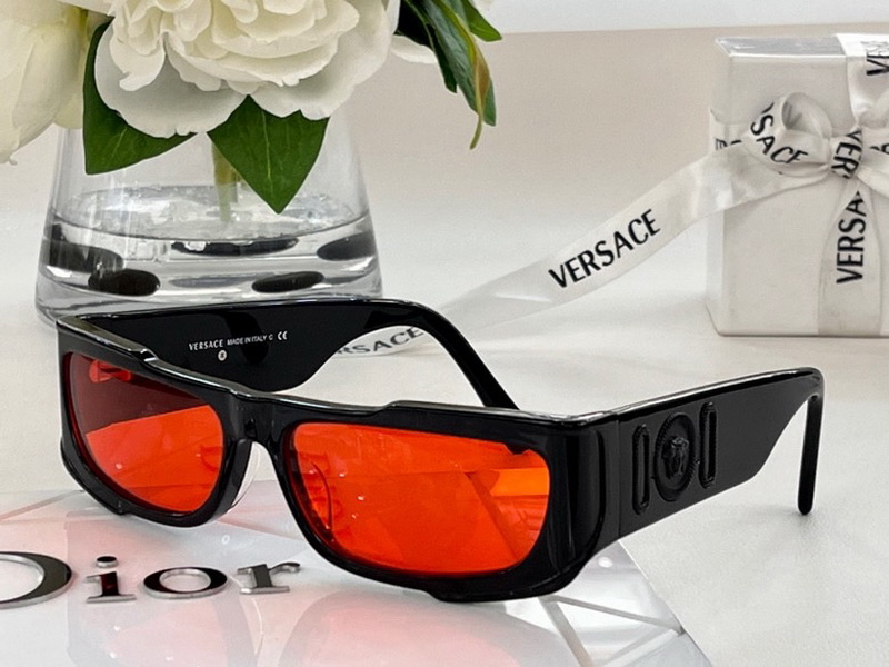 Versace Sunglasses(AAAA)-2041