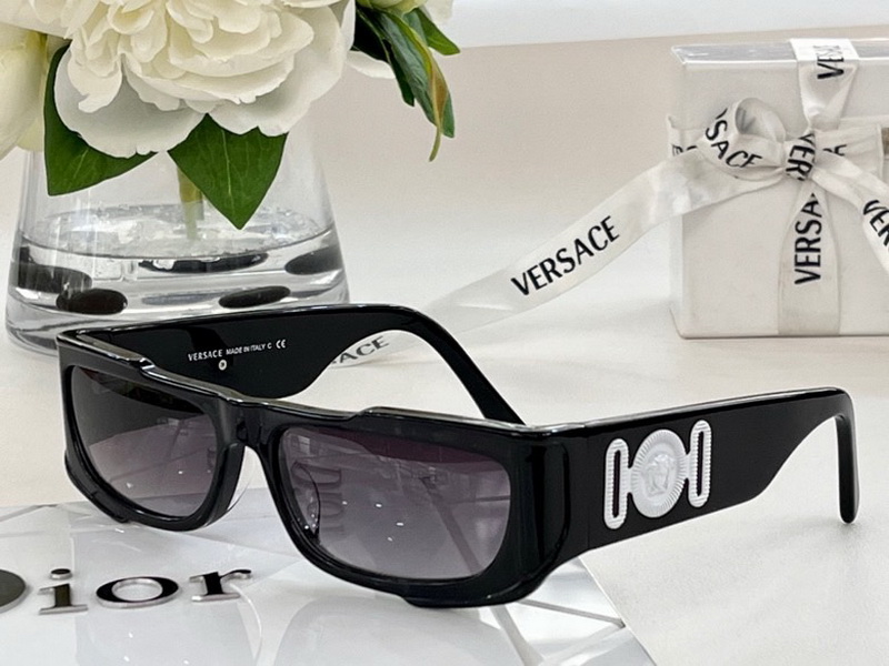 Versace Sunglasses(AAAA)-2038
