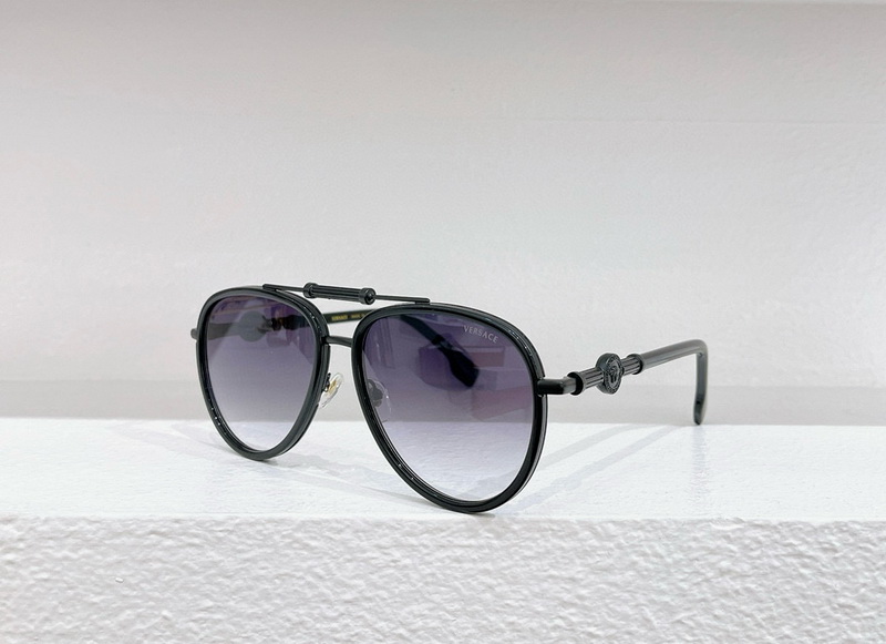 Versace Sunglasses(AAAA)-2005