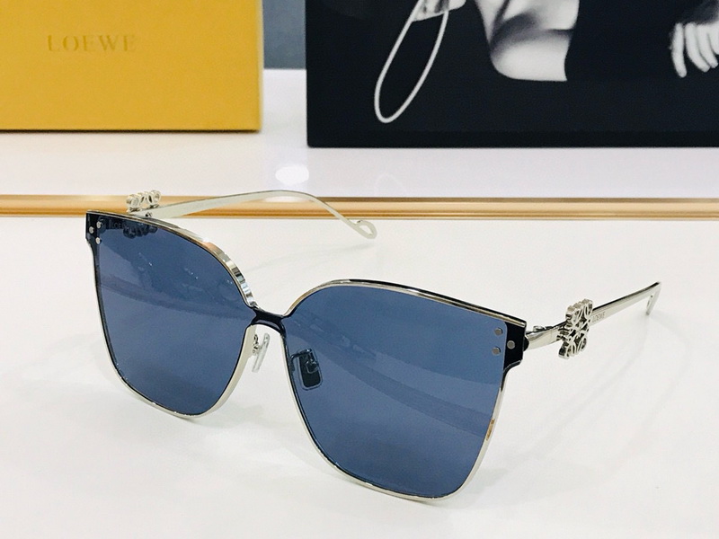 Loewe Sunglasses(AAAA)-405