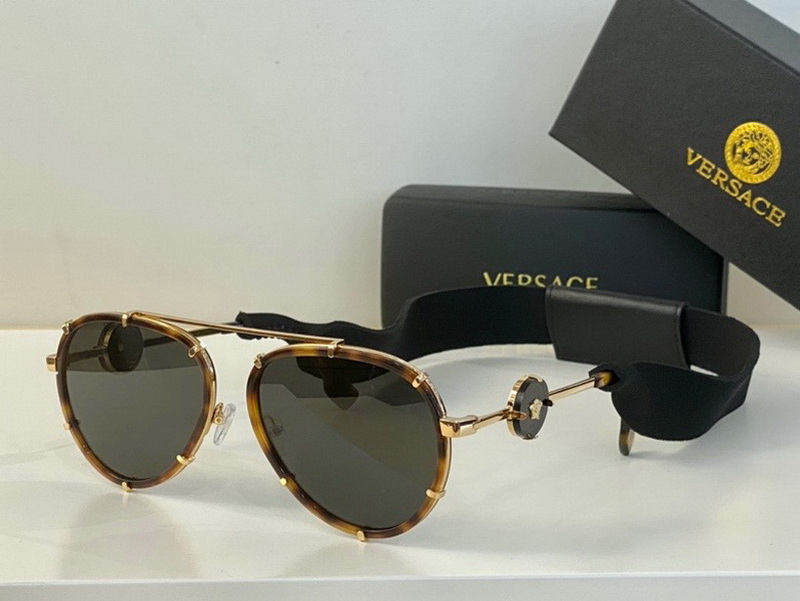Versace Sunglasses(AAAA)-1980
