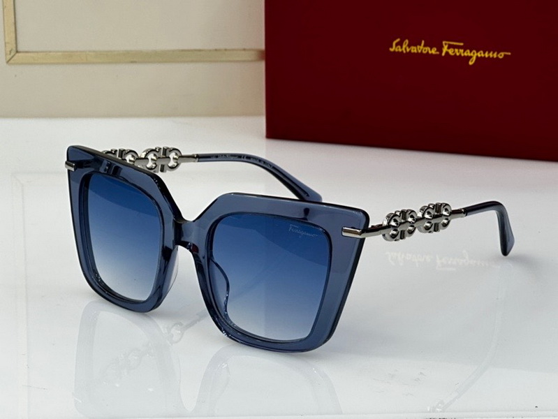 Ferragamo Sunglasses(AAAA)-472