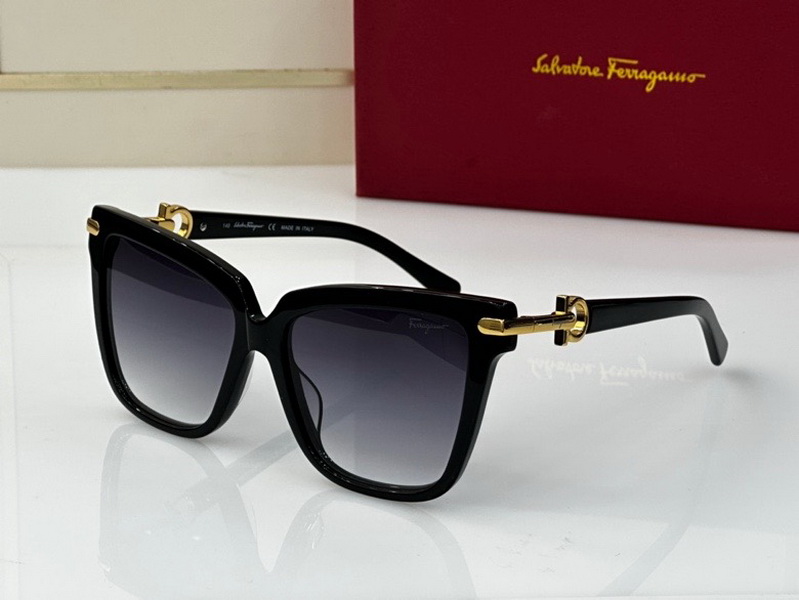 Ferragamo Sunglasses(AAAA)-468