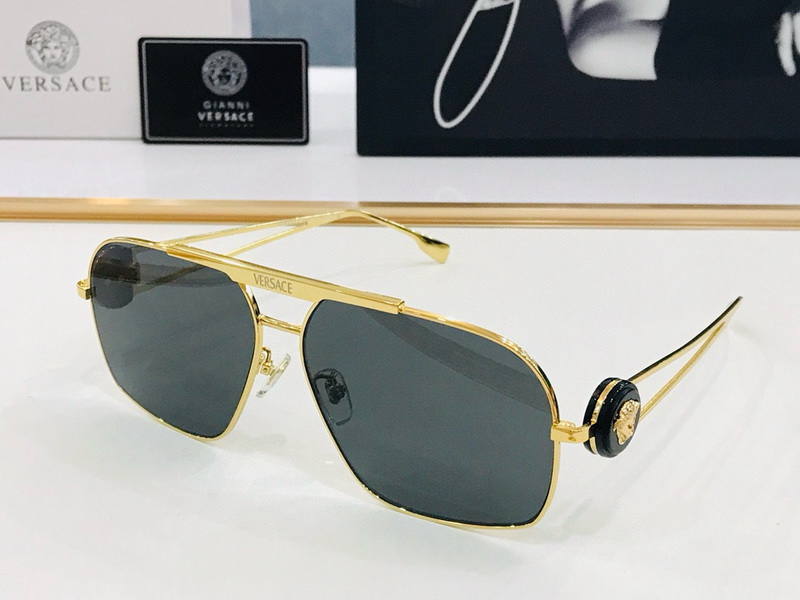 Versace Sunglasses(AAAA)-1950