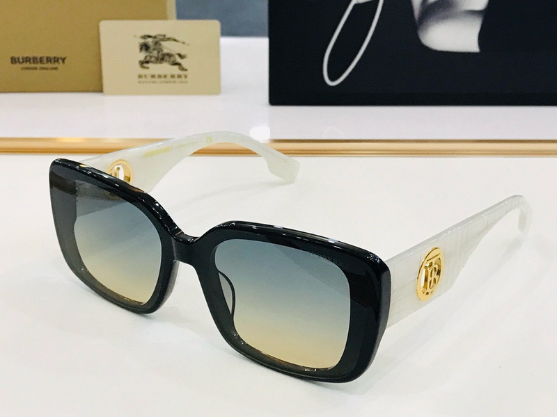 Versace Sunglasses(AAAA)-1938