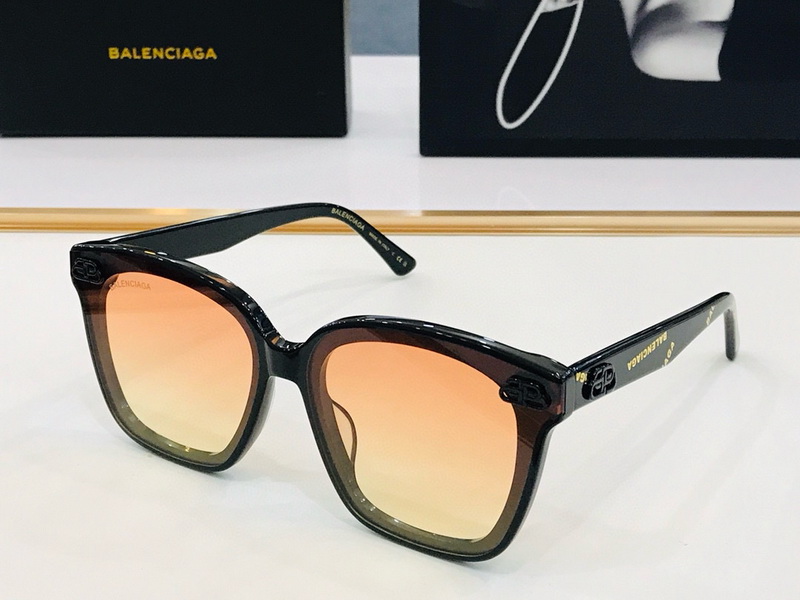 Balenciaga Sunglasses(AAAA)-430