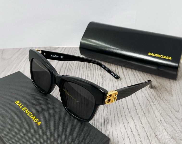 Balenciaga Sunglasses(AAAA)-425