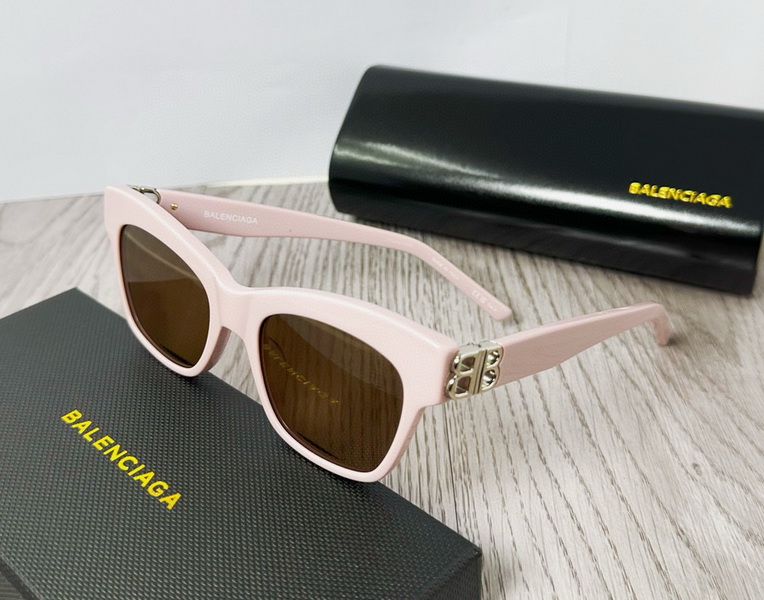 Balenciaga Sunglasses(AAAA)-424