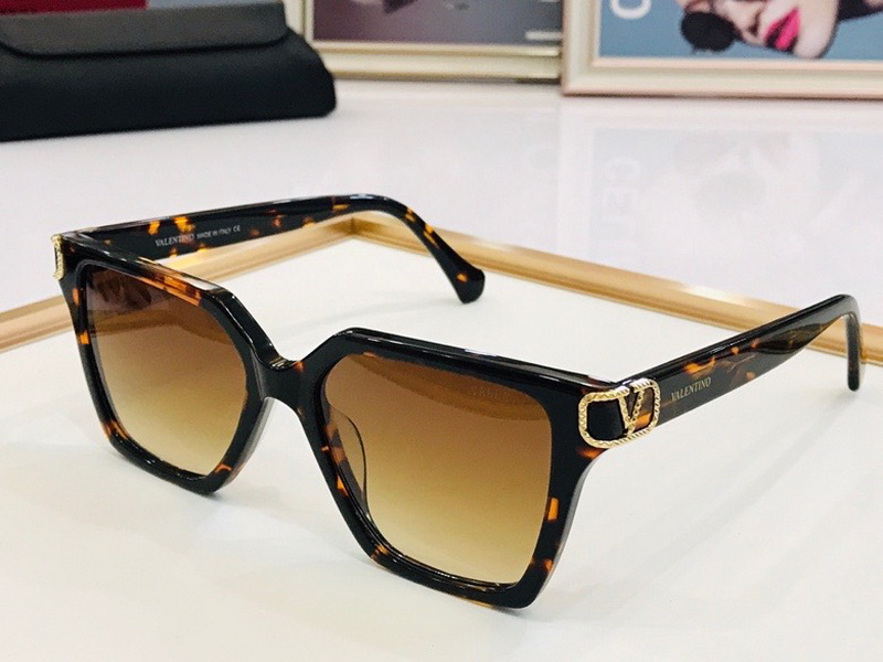 Valentino Sunglasses(AAAA)-380