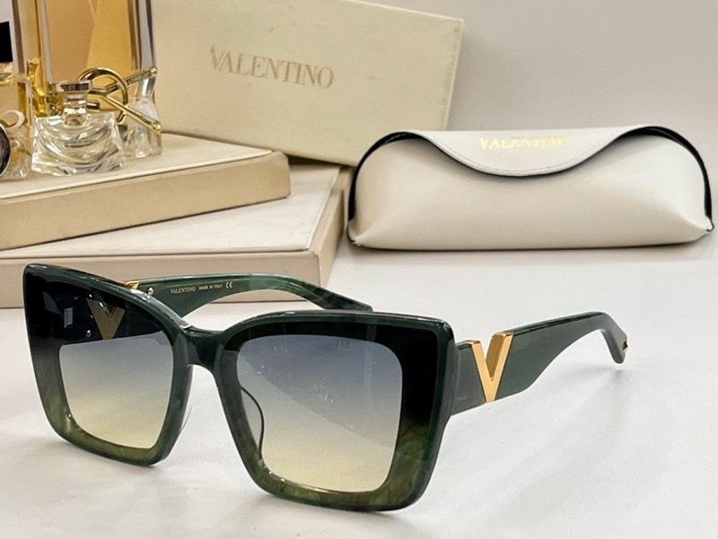 Valentino Sunglasses(AAAA)-357
