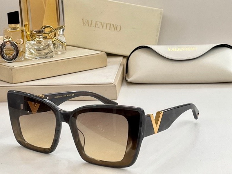 Valentino Sunglasses(AAAA)-355