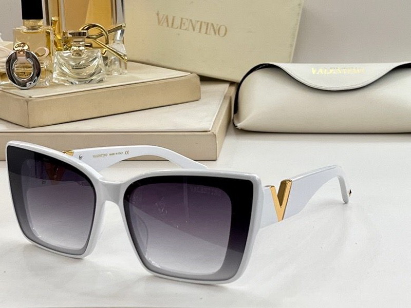 Valentino Sunglasses(AAAA)-353